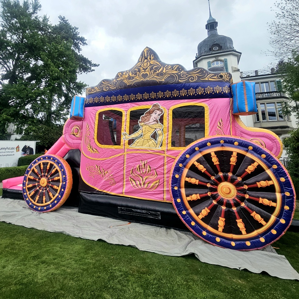Hüpfburg Kutsche